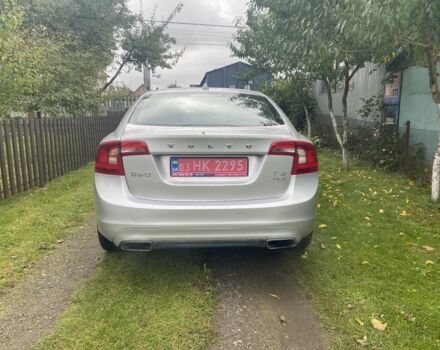 Серый Вольво С60, объемом двигателя 2.5 л и пробегом 285 тыс. км за 8950 $, фото 2 на Automoto.ua