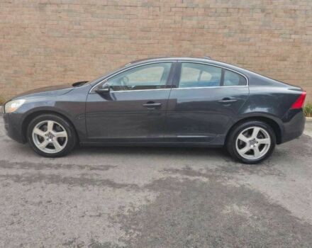 Сірий Вольво С60, об'ємом двигуна 2.5 л та пробігом 85 тис. км за 1300 $, фото 3 на Automoto.ua