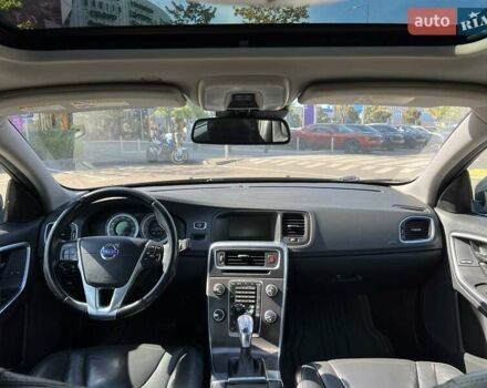 Сірий Вольво С60, об'ємом двигуна 2.5 л та пробігом 208 тис. км за 10490 $, фото 21 на Automoto.ua