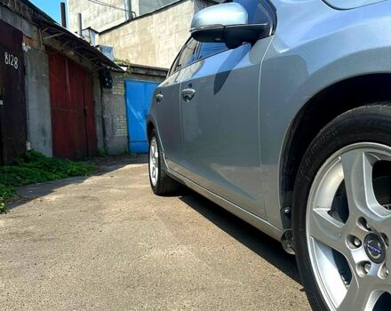 Сірий Вольво С60, об'ємом двигуна 2.5 л та пробігом 0 тис. км за 9800 $, фото 3 на Automoto.ua