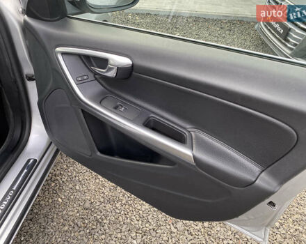 Вольво С60 2013 у Луцьку на Automoto.ua Сірий Вольво С60, об'ємом двигуна 2.52 л та пробігом 284 тис. км за 9400 $, фото 37 на Automoto.ua