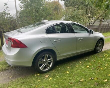 Серый Вольво С60, объемом двигателя 2.5 л и пробегом 285 тыс. км за 8950 $, фото 5 на Automoto.ua