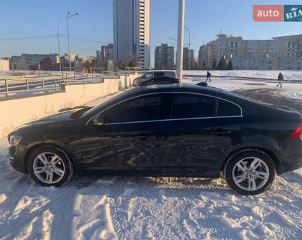 Серый Вольво С60, объемом двигателя 1.97 л и пробегом 188 тыс. км за 11000 $, фото 3 на Automoto.ua