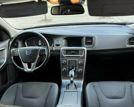 Сірий Вольво С60, об'ємом двигуна 1.56 л та пробігом 249 тис. км за 13000 $, фото 13 на Automoto.ua