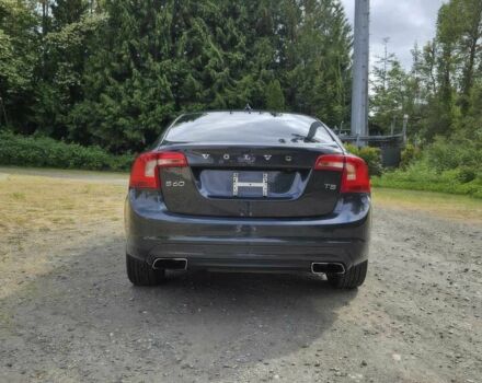 Серый Вольво С60, объемом двигателя 2.5 л и пробегом 82 тыс. км за 8700 $, фото 5 на Automoto.ua