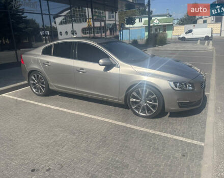 Серый Вольво С60, объемом двигателя 1.97 л и пробегом 150 тыс. км за 13300 $, фото 24 на Automoto.ua