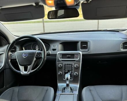 Сірий Вольво С60, об'ємом двигуна 1.6 л та пробігом 249 тис. км за 13000 $, фото 6 на Automoto.ua