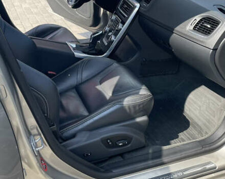 Серый Вольво С60, объемом двигателя 1.97 л и пробегом 150 тыс. км за 13300 $, фото 14 на Automoto.ua