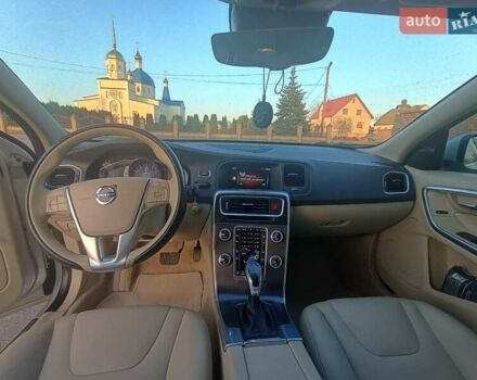 Серый Вольво С60, объемом двигателя 1.97 л и пробегом 255 тыс. км за 12300 $, фото 17 на Automoto.ua