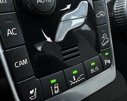 Серый Вольво С60, объемом двигателя 2.5 л и пробегом 73 тыс. км за 16500 $, фото 43 на Automoto.ua