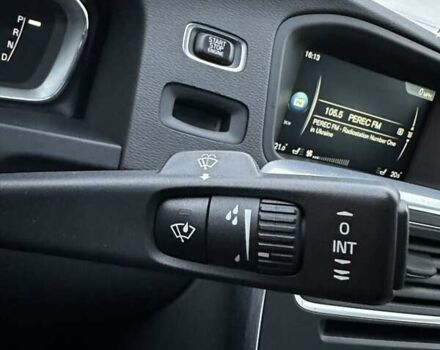 Серый Вольво С60, объемом двигателя 2.5 л и пробегом 73 тыс. км за 16500 $, фото 40 на Automoto.ua