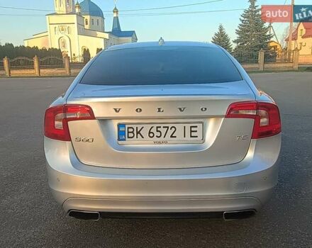 Серый Вольво С60, объемом двигателя 1.97 л и пробегом 255 тыс. км за 12300 $, фото 33 на Automoto.ua