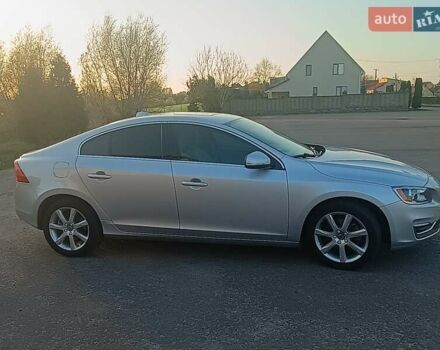 Серый Вольво С60, объемом двигателя 1.97 л и пробегом 255 тыс. км за 12300 $, фото 38 на Automoto.ua