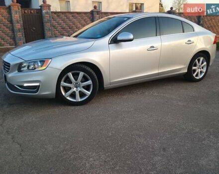 Серый Вольво С60, объемом двигателя 1.97 л и пробегом 255 тыс. км за 12300 $, фото 5 на Automoto.ua