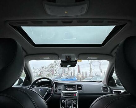 Серый Вольво С60, объемом двигателя 2.5 л и пробегом 73 тыс. км за 16500 $, фото 26 на Automoto.ua