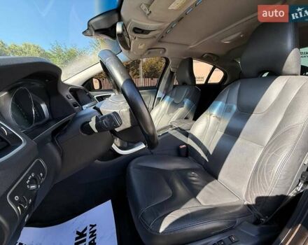 Серый Вольво С60, объемом двигателя 2 л и пробегом 208 тыс. км за 8600 $, фото 10 на Automoto.ua