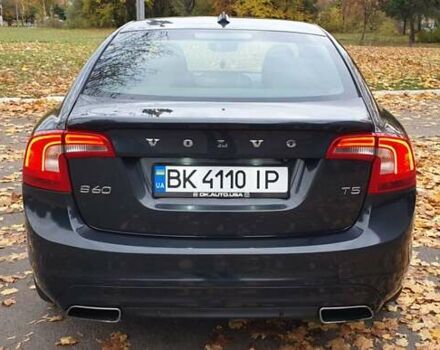 Вольво С60 2015 в Ровно на Automoto.ua Серый Вольво С60, объемом двигателя 1.97 л и пробегом 179 тыс. км за 12300 $, фото 1 на Automoto.ua