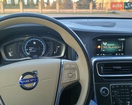 Серый Вольво С60, объемом двигателя 1.97 л и пробегом 255 тыс. км за 12300 $, фото 21 на Automoto.ua