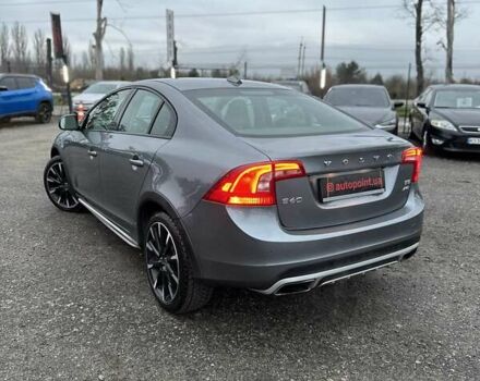 Серый Вольво С60, объемом двигателя 2.5 л и пробегом 73 тыс. км за 16500 $, фото 9 на Automoto.ua