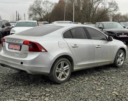 Серый Вольво С60, объемом двигателя 2 л и пробегом 170 тыс. км за 8200 $, фото 3 на Automoto.ua