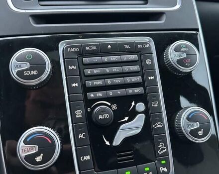 Серый Вольво С60, объемом двигателя 2.5 л и пробегом 73 тыс. км за 16500 $, фото 42 на Automoto.ua