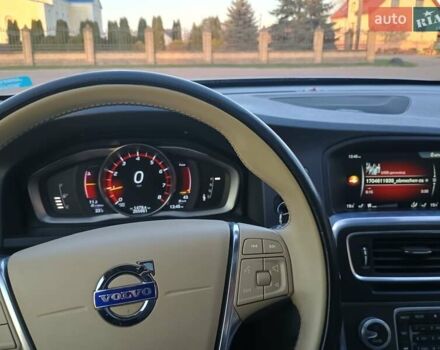 Серый Вольво С60, объемом двигателя 1.97 л и пробегом 255 тыс. км за 12300 $, фото 22 на Automoto.ua