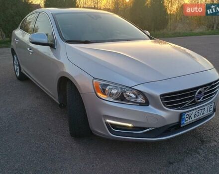 Серый Вольво С60, объемом двигателя 1.97 л и пробегом 255 тыс. км за 12300 $, фото 6 на Automoto.ua