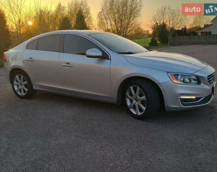 Серый Вольво С60, объемом двигателя 1.97 л и пробегом 255 тыс. км за 12300 $, фото 13 на Automoto.ua