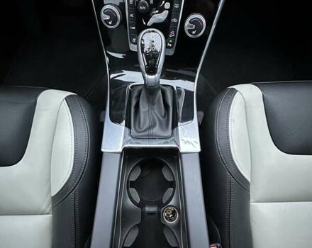 Серый Вольво С60, объемом двигателя 2.5 л и пробегом 73 тыс. км за 16500 $, фото 29 на Automoto.ua