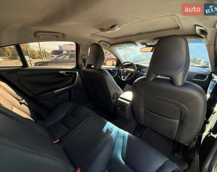 Серый Вольво С60, объемом двигателя 2 л и пробегом 208 тыс. км за 8600 $, фото 6 на Automoto.ua