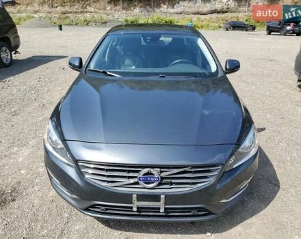 Вольво С60 2015 в Кропивницком (Кировограде) на Automoto.ua Серый Вольво С60, объемом двигателя 2.52 л и пробегом 157 тыс. км за 1400 $, фото 4 на Automoto.ua