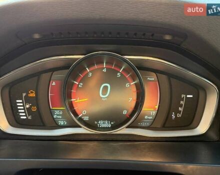 Серый Вольво С60, объемом двигателя 2 л и пробегом 208 тыс. км за 8600 $, фото 7 на Automoto.ua