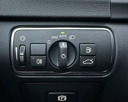 Серый Вольво С60, объемом двигателя 2.5 л и пробегом 73 тыс. км за 16500 $, фото 38 на Automoto.ua