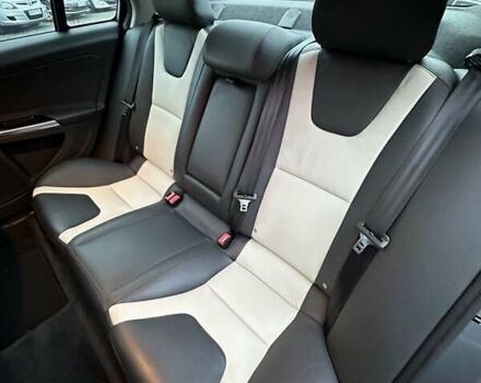 Серый Вольво С60, объемом двигателя 2.5 л и пробегом 73 тыс. км за 16500 $, фото 16 на Automoto.ua