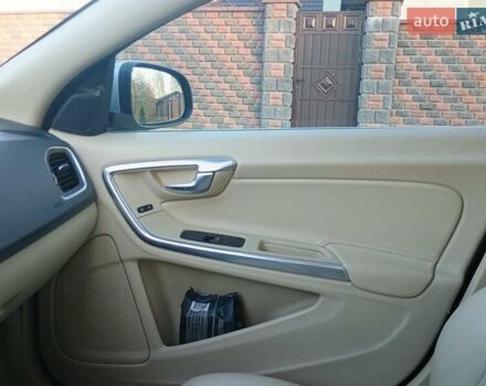 Серый Вольво С60, объемом двигателя 1.97 л и пробегом 255 тыс. км за 12300 $, фото 20 на Automoto.ua