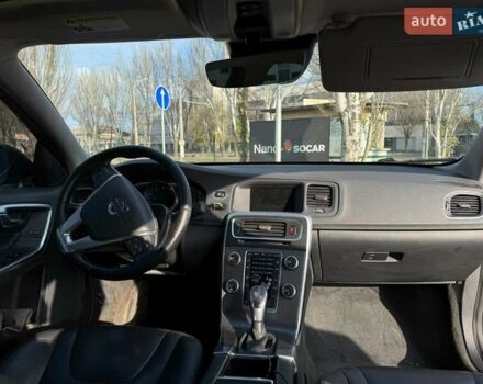 Сірий Вольво С60, об'ємом двигуна 2 л та пробігом 190 тис. км за 12000 $, фото 9 на Automoto.ua