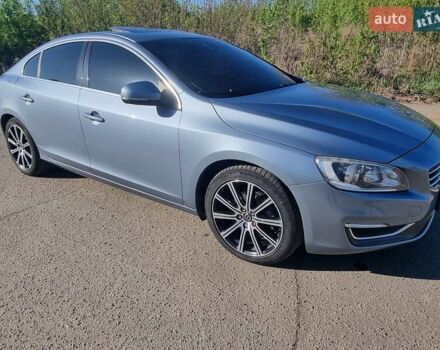 Серый Вольво С60, объемом двигателя 1.97 л и пробегом 135 тыс. км за 14700 $, фото 3 на Automoto.ua