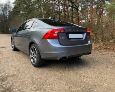 Серый Вольво С60, объемом двигателя 2 л и пробегом 152 тыс. км за 8500 $, фото 5 на Automoto.ua