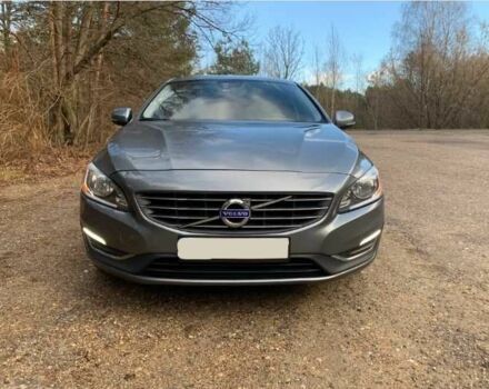 Серый Вольво С60, объемом двигателя 2 л и пробегом 152 тыс. км за 8500 $, фото 2 на Automoto.ua