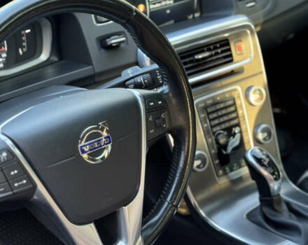 Серый Вольво С60, объемом двигателя 2.52 л и пробегом 145 тыс. км за 16700 $, фото 13 на Automoto.ua