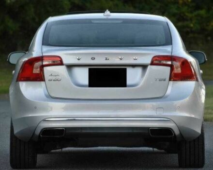 Сірий Вольво С60, об'ємом двигуна 2 л та пробігом 110 тис. км за 2450 $, фото 3 на Automoto.ua