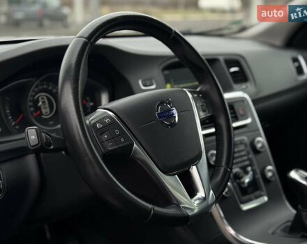 Сірий Вольво С60, об'ємом двигуна 2 л та пробігом 183 тис. км за 14600 $, фото 36 на Automoto.ua