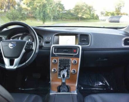 Сірий Вольво С60, об'ємом двигуна 2 л та пробігом 110 тис. км за 2450 $, фото 10 на Automoto.ua