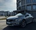 Серый Вольво С60, объемом двигателя 2.5 л и пробегом 145 тыс. км за 14800 $, фото 1 на Automoto.ua