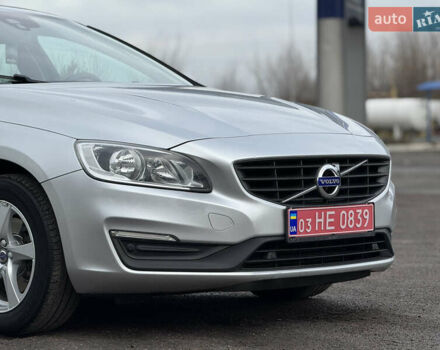 Сірий Вольво С60, об'ємом двигуна 2 л та пробігом 183 тис. км за 14600 $, фото 3 на Automoto.ua