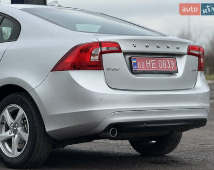 Сірий Вольво С60, об'ємом двигуна 2 л та пробігом 183 тис. км за 14600 $, фото 21 на Automoto.ua