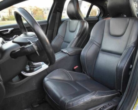 Серый Вольво С60, объемом двигателя 2 л и пробегом 75 тыс. км за 17700 $, фото 6 на Automoto.ua