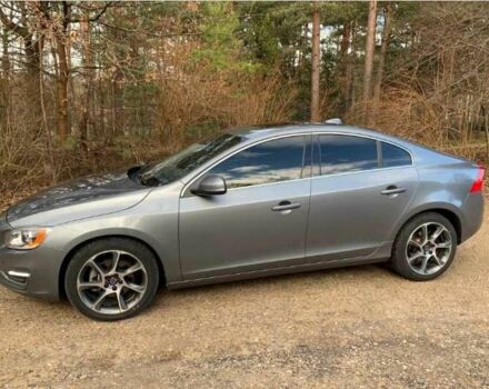 Серый Вольво С60, объемом двигателя 2 л и пробегом 152 тыс. км за 8500 $, фото 3 на Automoto.ua