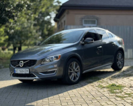 Серый Вольво С60, объемом двигателя 2.52 л и пробегом 145 тыс. км за 16700 $, фото 4 на Automoto.ua