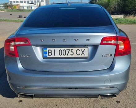 Серый Вольво С60, объемом двигателя 1.97 л и пробегом 135 тыс. км за 14700 $, фото 4 на Automoto.ua